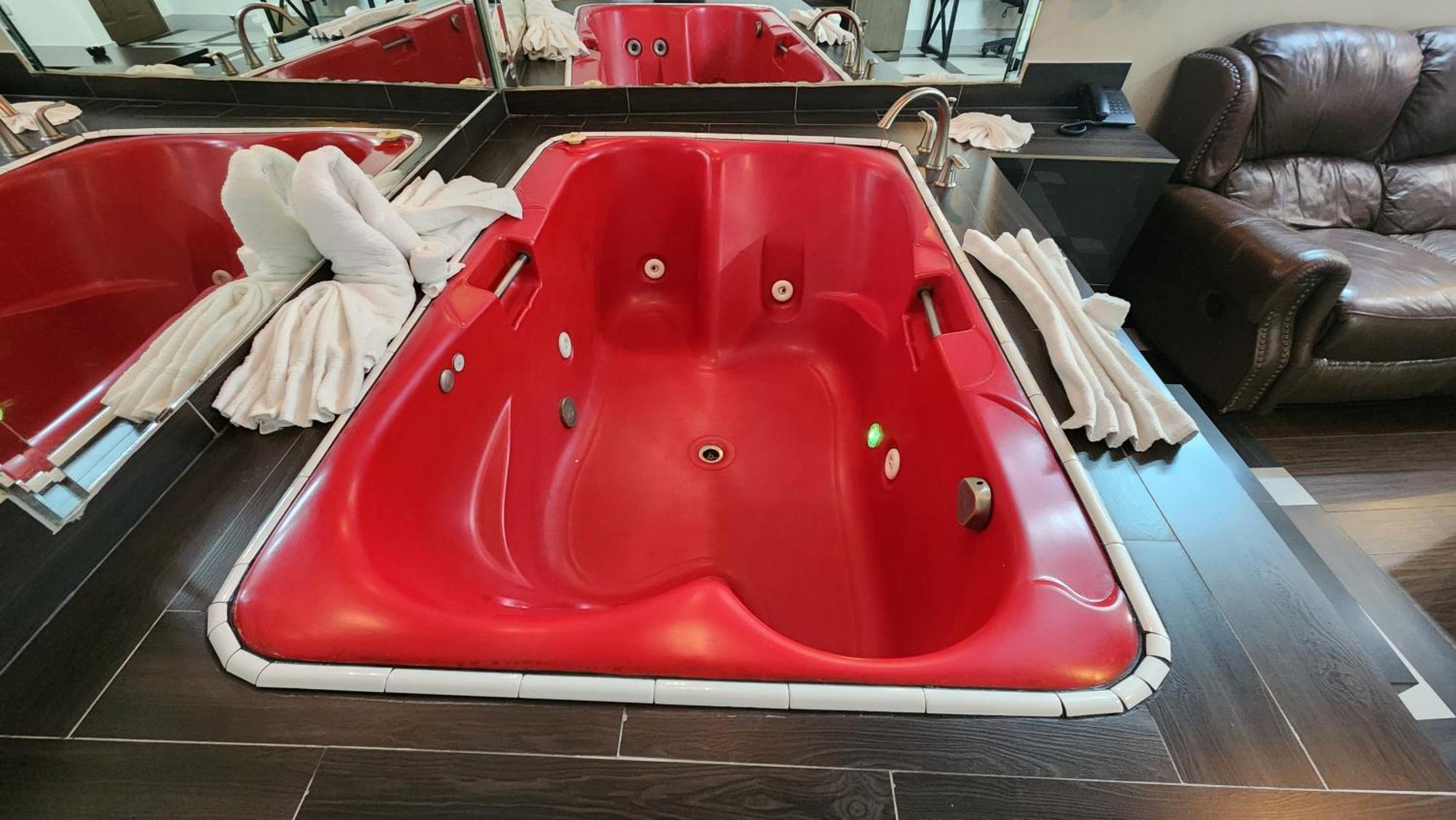 Scottish Inn & Suites Sam Houston Parkway Eksteriør bilde