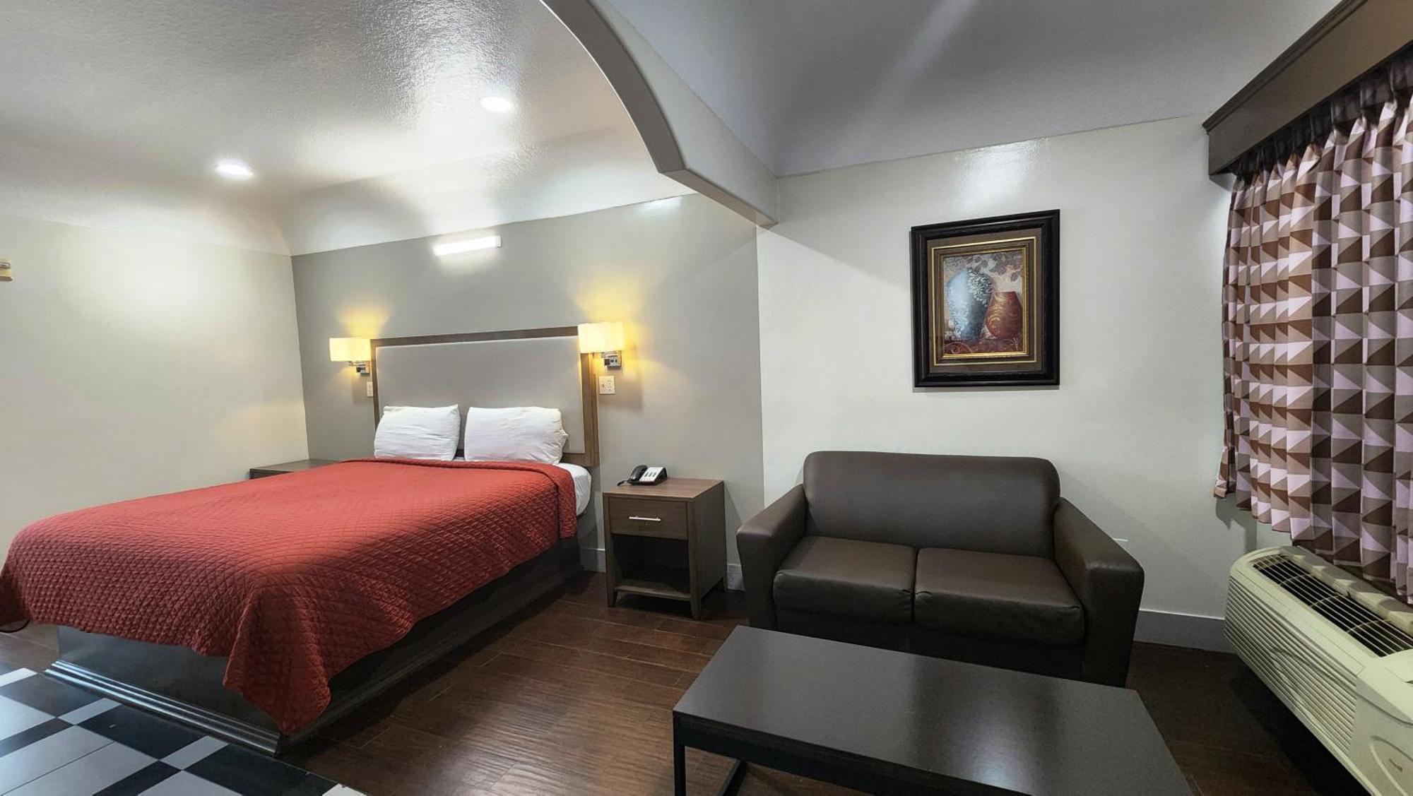 Scottish Inn & Suites Sam Houston Parkway Eksteriør bilde
